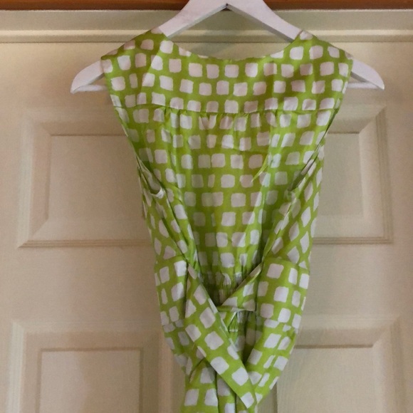 Green and white geometric dress - Picture 4 of 6